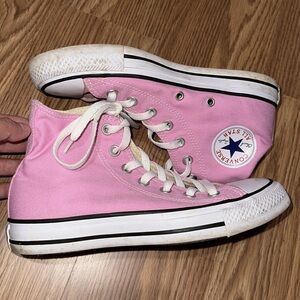 Converse High Tops Sneakers